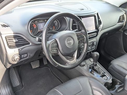 Used 2020 Jeep Cherokee Limited AWD/4WD image 2