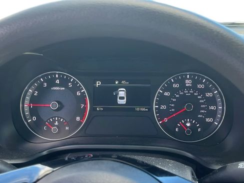 Used 2023 Kia Forte LXS image 16