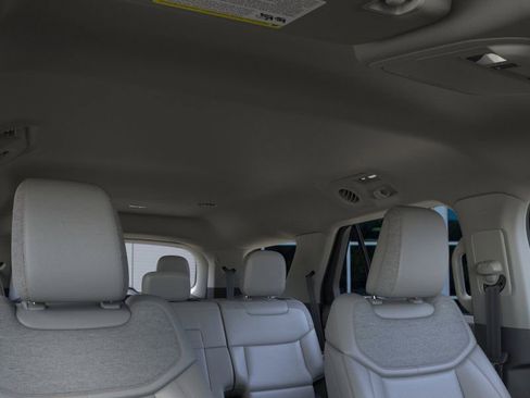 New 2026 Ford Explorer Active image 22