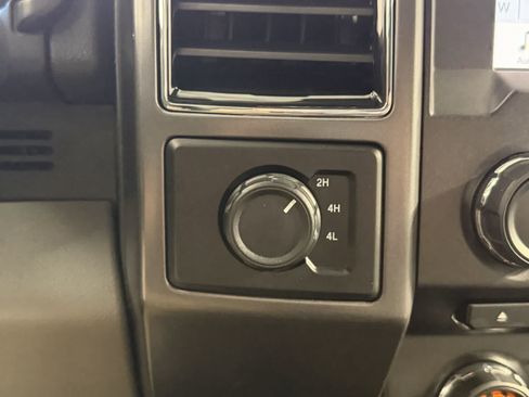 Used 2018 Ford F150 XLT w/ Equipment Group 302A Luxury AWD/4WD image 20