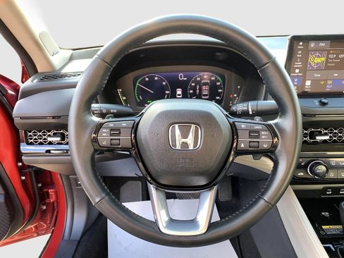 Used 2023 Honda Accord Touring image 13