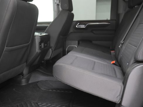 Used 2024 Chevrolet Silverado 2500 LT image 9