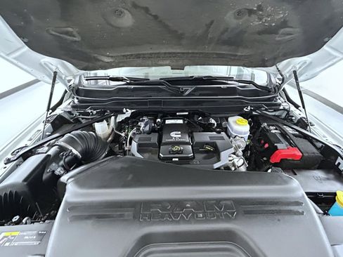 Used 2024 RAM 3500 Big Horn image 24