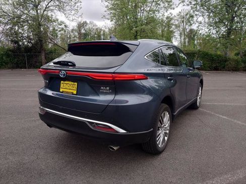 Certified 2022 Toyota Venza XLE AWD/4WD image 5