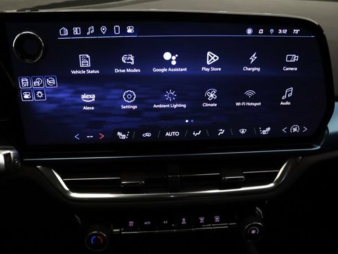 Certified 2024 Chevrolet Equinox EV LT FWD image 23