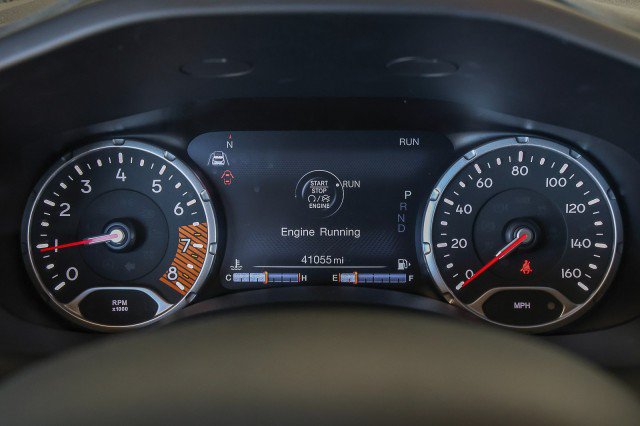 Used 2023 Jeep Renegade Latitude AWD/4WD image 23