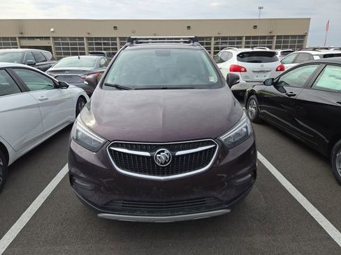 Used 2018 Buick Encore Preferred image 2