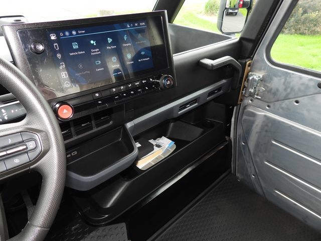 Used 2024 Chevrolet Brightdrop 400 w/ Commercial Equipment Package AWD/4WD image 25