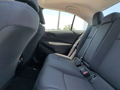 Used 2025 Toyota Corolla LE FWD image 29