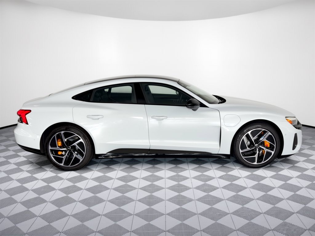 Used 2024 Audi RS e-tron GT w/ Carbon Performance Package AWD/4WD image 8