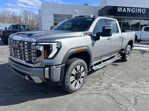 New 2026 GMC Sierra 3500 Denali w/ Denali Reserve Package image 2
