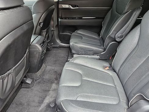 Certified 2025 Hyundai Palisade Limited FWD image 21