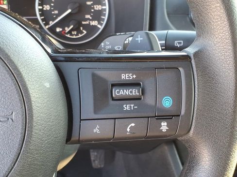 Used 2023 Nissan Rogue SV image 23