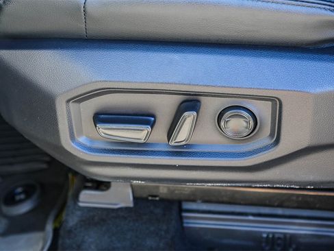 Used 2025 Toyota Sequoia Platinum image 21