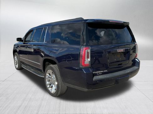 Used 2019 GMC Yukon XL SLT w/ Premium Edition AWD/4WD image 8