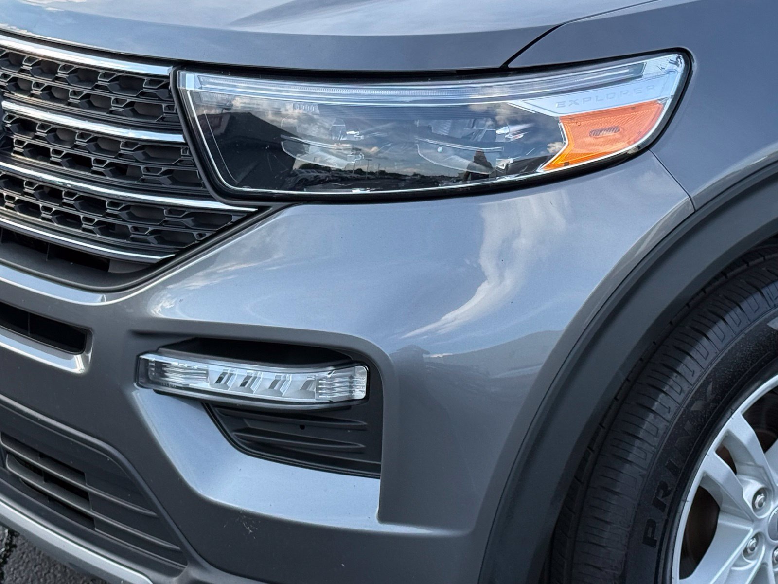 Used 2022 Ford Explorer XLT w/ Equipment Group 202A AWD/4WD image 10