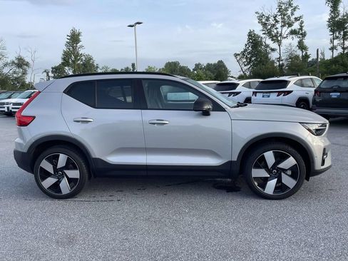 Used 2023 Volvo XC40 Recharge Ultimate w/ Protection Package Premier AWD/4WD image 29