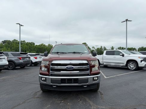 Used 2017 Ford F150 XLT w/ Equipment Group 302A Luxury AWD/4WD image 3
