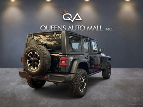 Used 2025 Jeep Wrangler Unlimited Rubicon AWD/4WD image 16