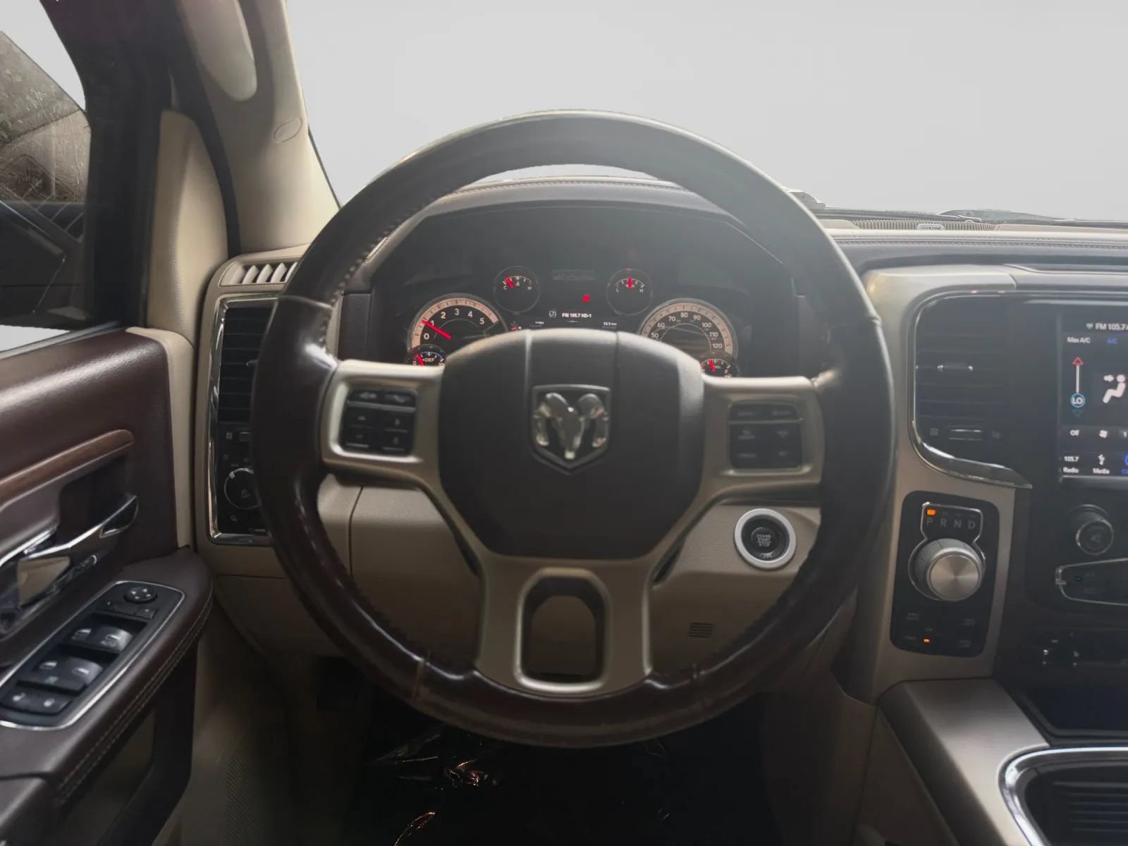 Used 2017 RAM 1500 Laramie w/ Convenience Group AWD/4WD image 20