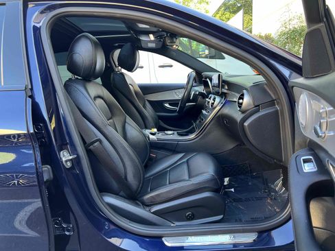Used 2020 Mercedes-Benz C 300 Sedan image 32