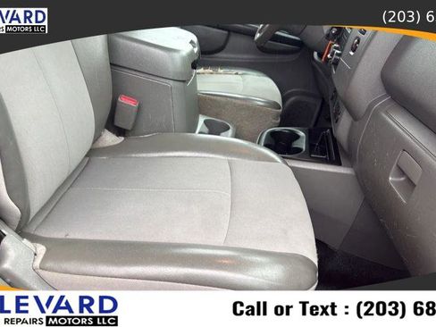 Used 2014 Nissan NV 2500 SV w/ V8 Appearance Package RWD image 29