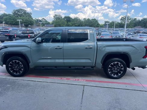 Used 2026 Toyota Tundra Limited AWD/4WD image 9