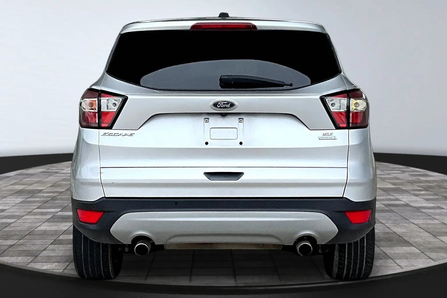 Used 2017 Ford Escape SE FWD image 5