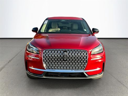 Used 2025 Lincoln Corsair AWD w/ Equipment Group 101A image 2