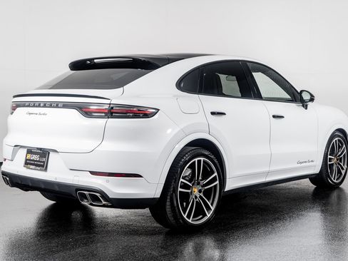 Used 2023 Porsche Cayenne Turbo w/ Premium Package Plus (PI3) image 11