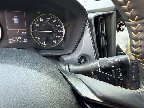 Used 2024 Subaru Crosstrek 2.5i Sport AWD/4WD image 36