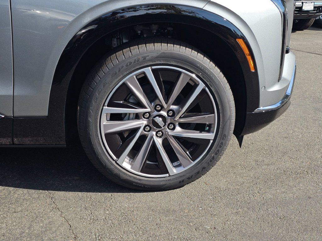 New 2027 Cadillac Vistiq Luxury AWD/4WD image 9