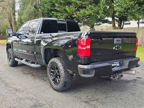 Used 2018 Chevrolet Silverado 2500 LTZ w/ Duramax Plus Package image 4