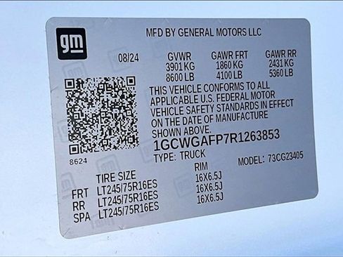 Used 2024 Chevrolet Express 2500 w/ Driver Convenience Package image 30