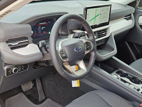 New 2026 Ford Explorer Active image 3