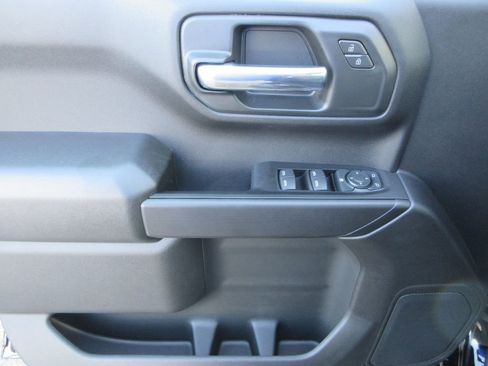 New 2026 Chevrolet Silverado 1500 Custom w/ Turbomax Blackout Package image 23
