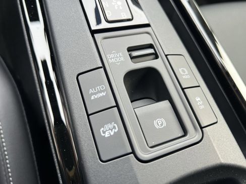 New 2026 Toyota Prius Plug-In Hybrid image 24