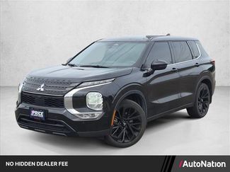 Used 2023 Mitsubishi Outlander SE Black Edition FWD video 1