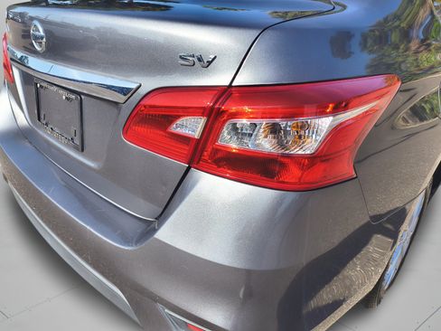 Used 2018 Nissan Sentra SV FWD image 34