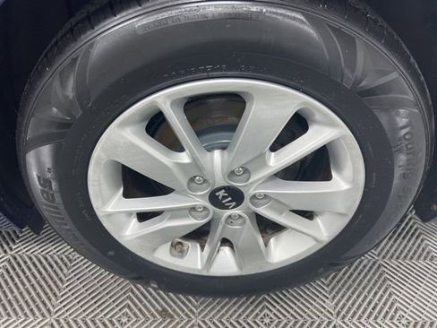 Used 2018 Kia Optima LX image 10