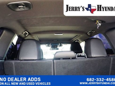 Used 2025 Subaru Forester Limited AWD/4WD image 25