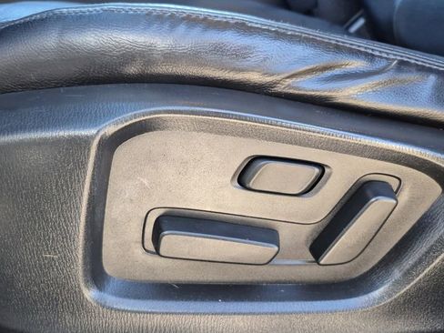 Used 2018 MAZDA CX-9 Touring w/ Touring Premium Package image 12