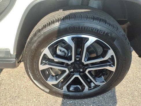 Used 2023 Jeep Compass Limited AWD/4WD image 14