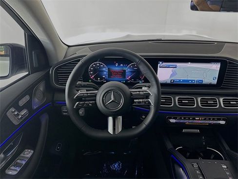New 2026 Mercedes-Benz GLS 450 GLS 450 image 23