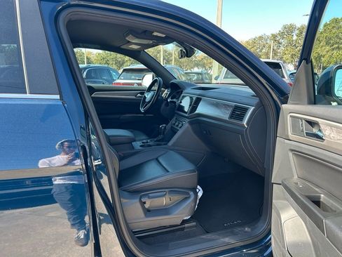 Used 2020 Volkswagen Atlas Cross Sport SE w/ Towing Package image 44