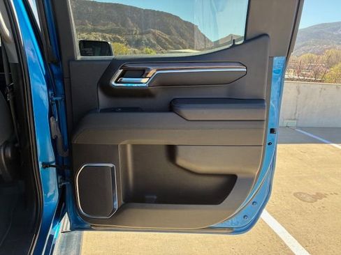 Used 2023 Chevrolet Silverado 1500 LT Trail Boss image 17