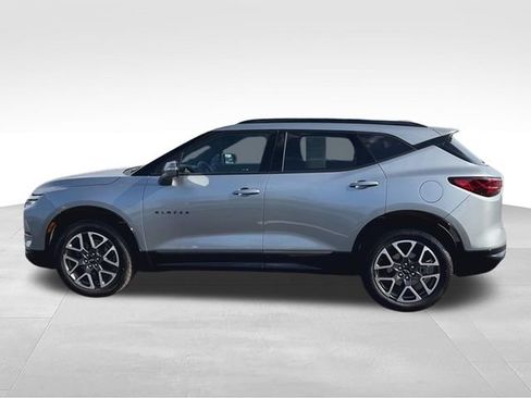 Certified 2024 Chevrolet Blazer RS w/ Enhanced Convenience Package AWD/4WD image 5