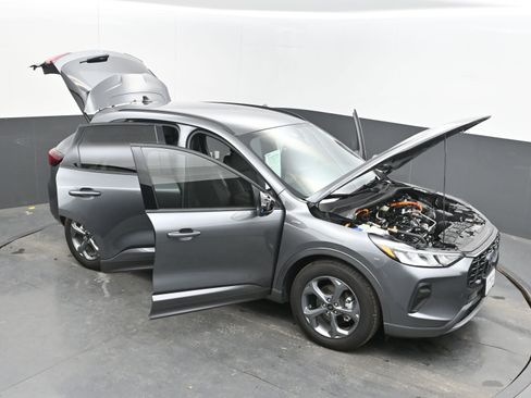 Used 2024 Ford Escape ST-Line w/ Equipment Group 301A image 39