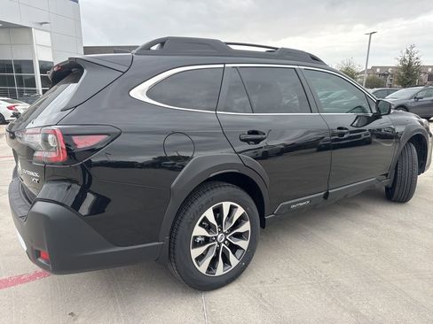 Used 2025 Subaru Outback Limited XT image 6