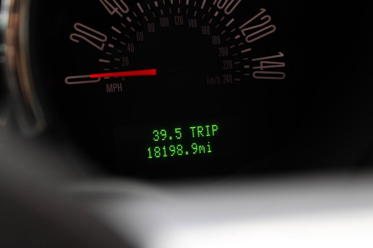 Used 2005 Ford Mustang GT RWD image 7